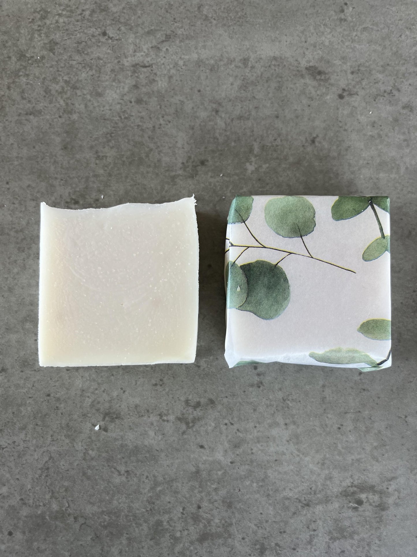 Natural unscented cold processed soap - Selfish Fine Soaps. This is a white bar of natural cold processed soap. It is un fragranced and un coloured. It is vegan friendly and made from fully natural ingredients which will nourish your skin.